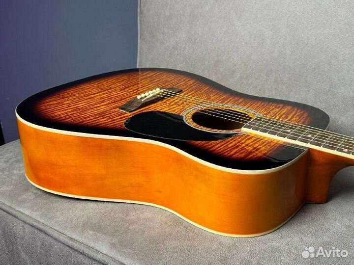 Акустическая гитара + чехол а подарок