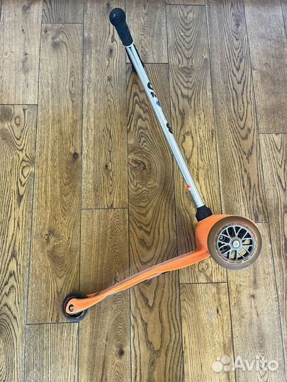 Самокат трехколесный micro