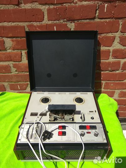 Комета 212-1 Стерео Катушечный магнитофон