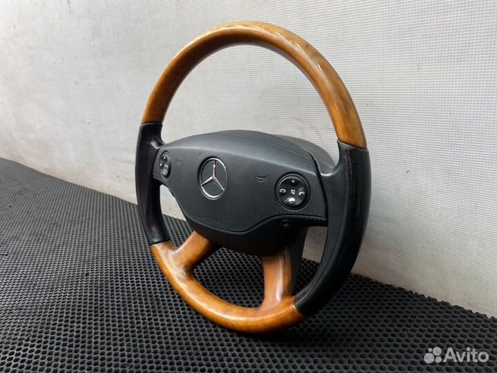 Руль Mercedes-Benz S-Class W221 272.965 3.5 2006