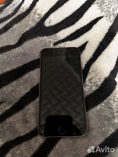 iPhone 6S, 64 ГБ