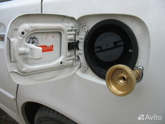 Мини взу в Лючок бензобака газ на авто