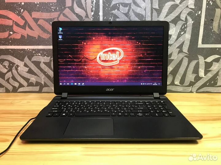 Прекрасный ноутбук Acer 8gb/Intel/SSD