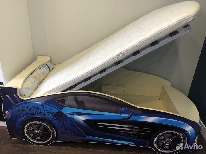 Детская кровать машина с матрасом