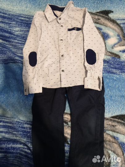 Продаю костюм на мальчика 104