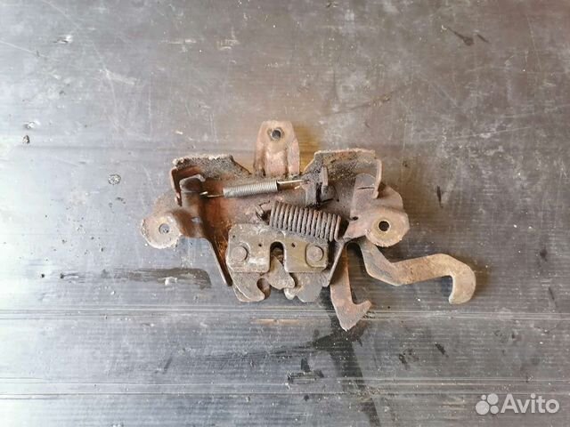 Замок капота mitsubishi carisma 1.6