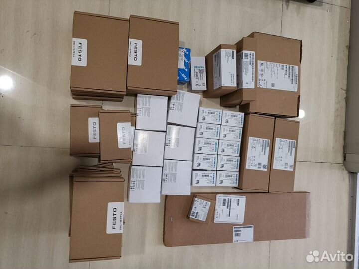 Lenze E70acmse0204SA2ETR