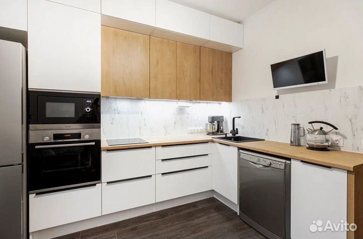 Кухня под потолок на заказ