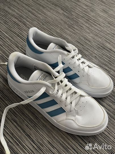 Кроссовки adidas