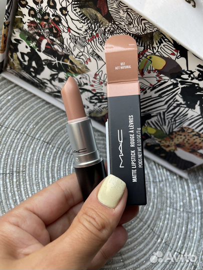 Губная помада MAC matte lipstick