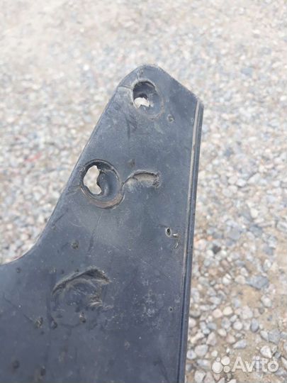 Аутбек Брызговик передний Лев Outback 14-21