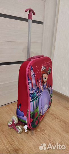 Чемодан детский
