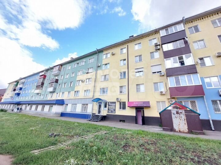 3-к. квартира, 60,3 м², 2/5 эт.