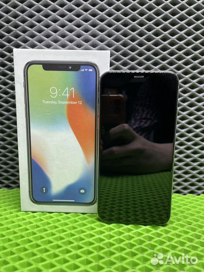 iPhone X, 256 ГБ
