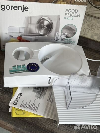 Слайсер ломтерезка электрическая