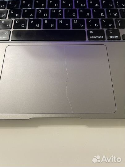 Заблокированный Macbook air 13 2020 i3