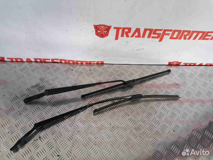 Поводок стеклоочистителя левый Форд Фокус 1