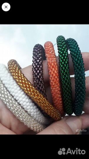 Браслет жгут из бисера