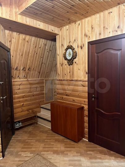 2-к. квартира, 40 м², 3/3 эт.