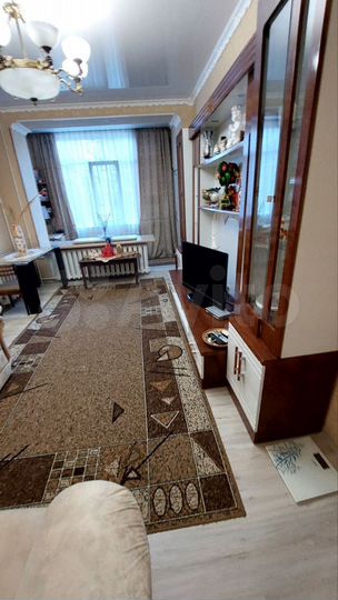 2-к. квартира, 52 м², 1/4 эт.