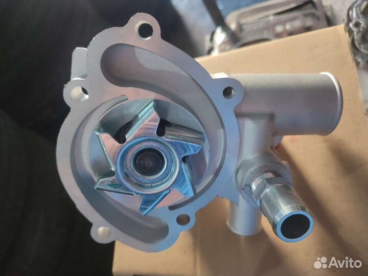 Водяной насос змз-405, 409