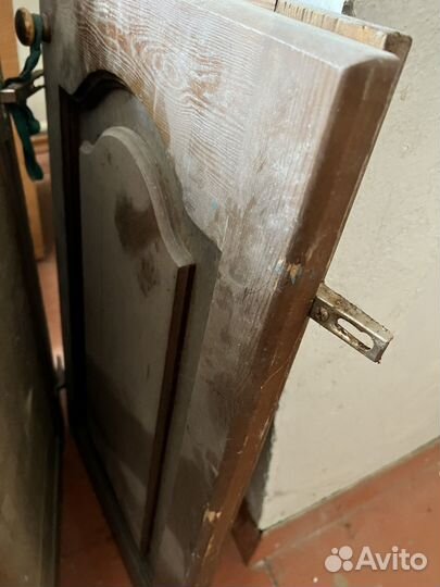 Кухонный навесной шкаф