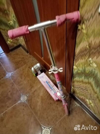 Продам два самоката детские, в рабочем состоянии