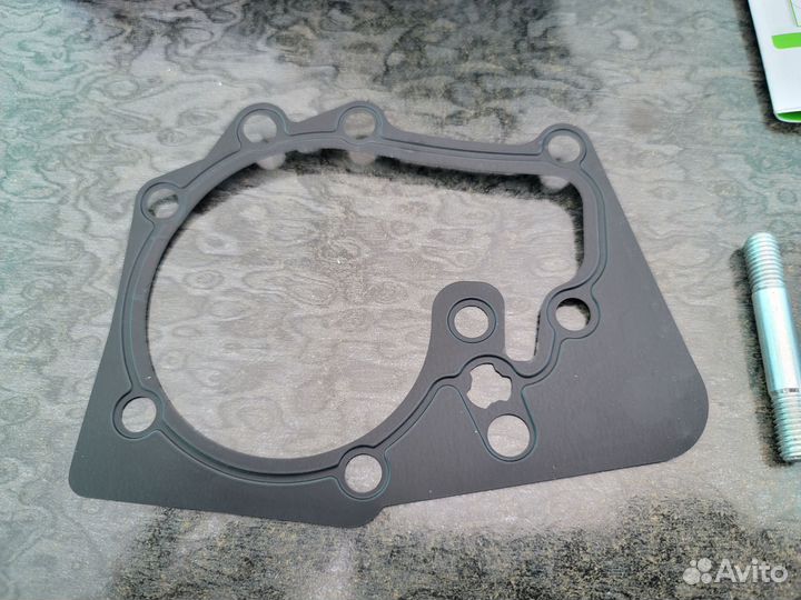 Водяной насос (помпа) для Ниссан Альмера G15