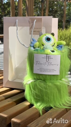 Подарочный букет из игрушек 