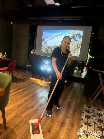 Уборщица ресторана