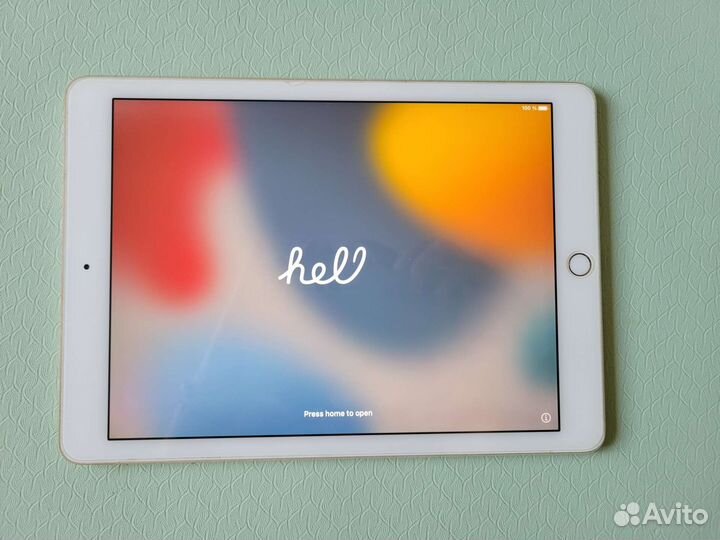 iPad pro 9.7 32 gb gold wi-fi