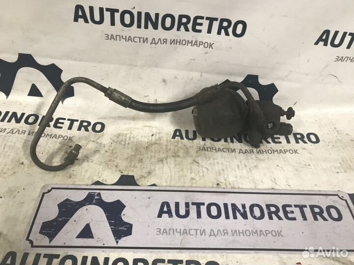 Аккумулятор давления в тормозной системе Ауди 100