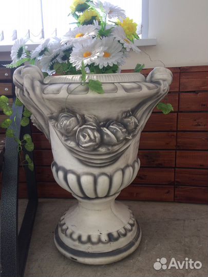 Вазон декоративный 