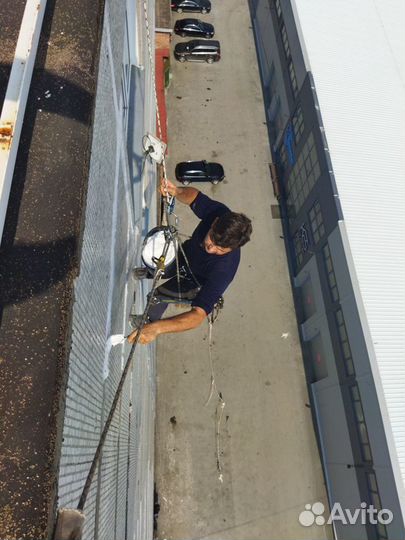 Установка крыш балконов. Монтаж и ремонт козырьков