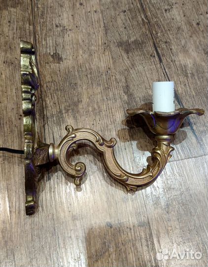 Старинный настенный светильник бра