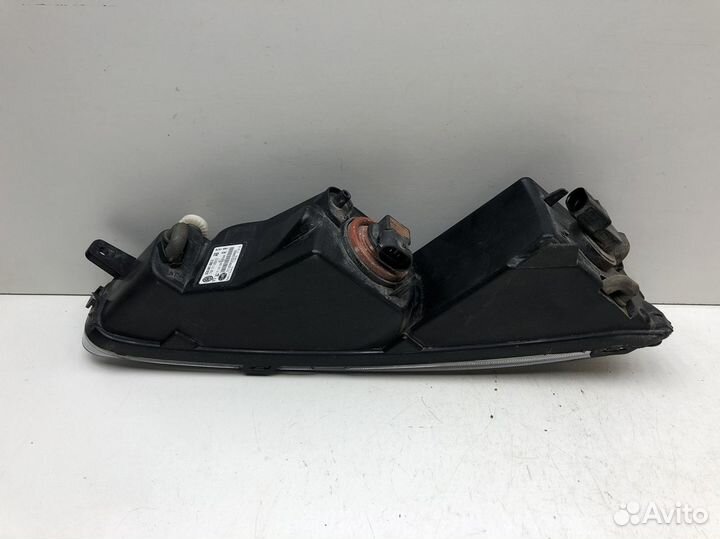 Фара противотуманная правая Volkswagen Passat B8 2