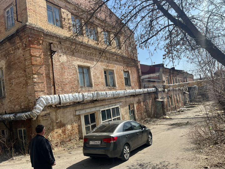 Склад, 1300 м²