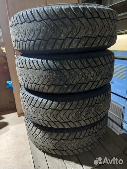 Комплект зимних колес r17 225/65R