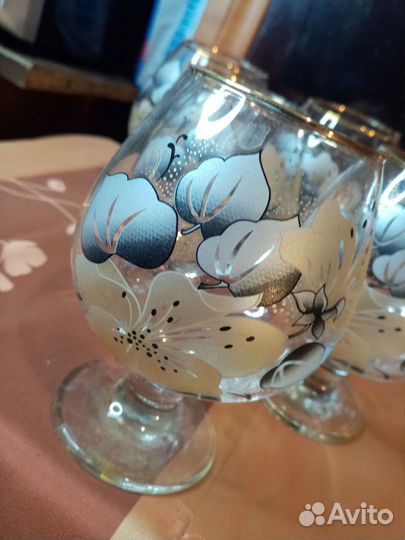 Бутылка сабля фужеры под вино