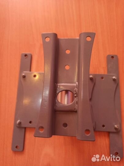 Кронштейн для телевизора на стену