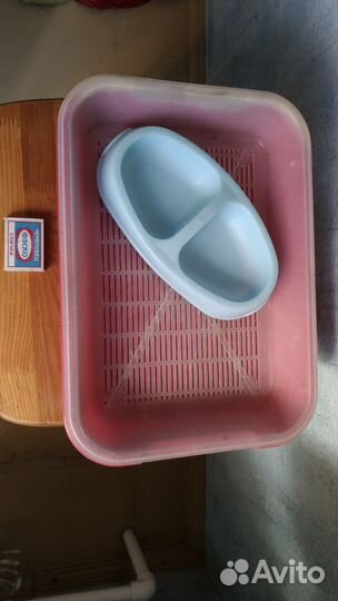 Лоток и миска для кошек