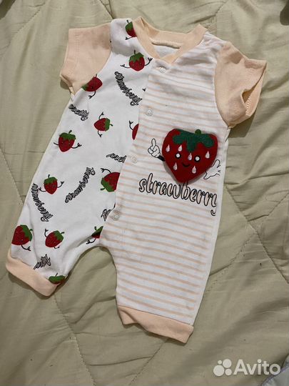 Продам боди и песочник