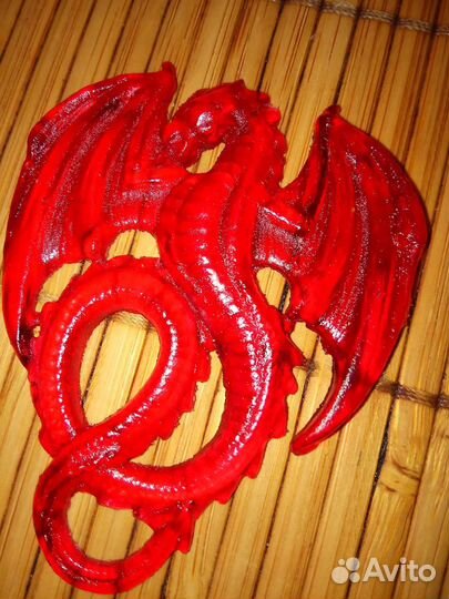 Дракон из эпоксидной смолы