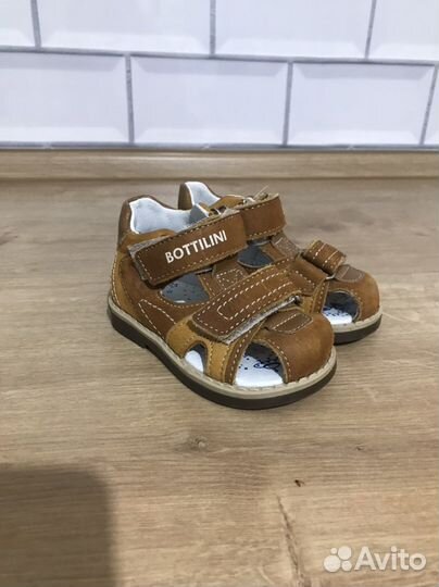 Сандалии детские