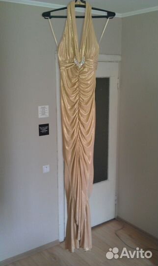 Вечернее платье