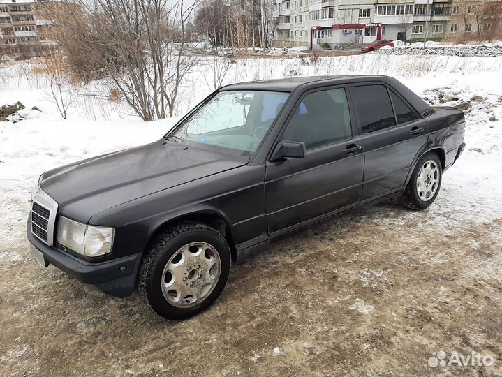 Mercedes-Benz 190 (W201) 1.8 МТ, 1986, битый, 550 000 км