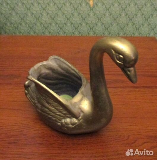 Лебедь. Массивная бронзовая (медная) фигура