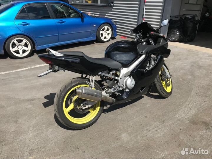 Honda CBR600f4i