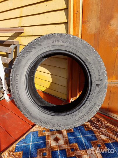 Nokian Tyres Hakkapeliitta R 215/60 R16