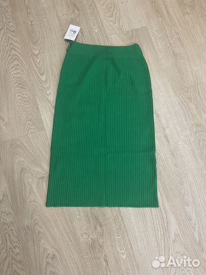 Юбкк трикотаж и кардиган 42-44